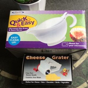 NWT hot gravy server/saucer and cheese grater.